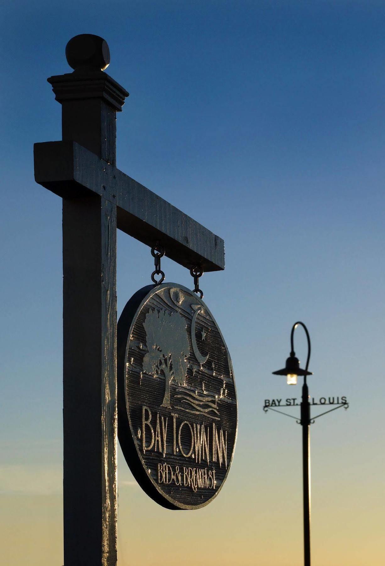 Bay Town Inn Bay St. Louis Bagian luar foto