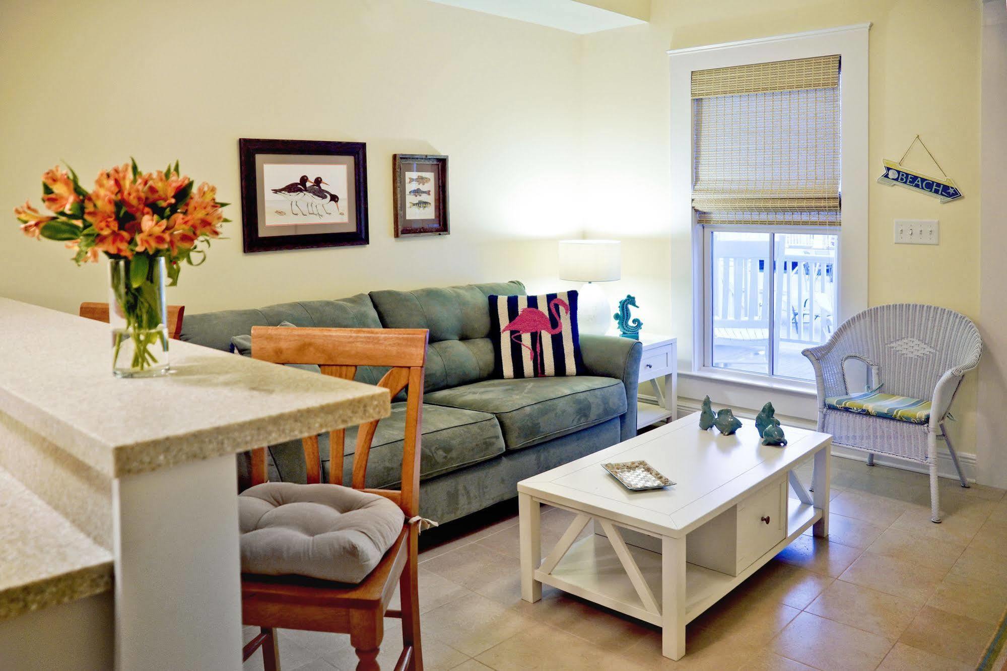 Bay Town Inn Bay St. Louis Bagian luar foto