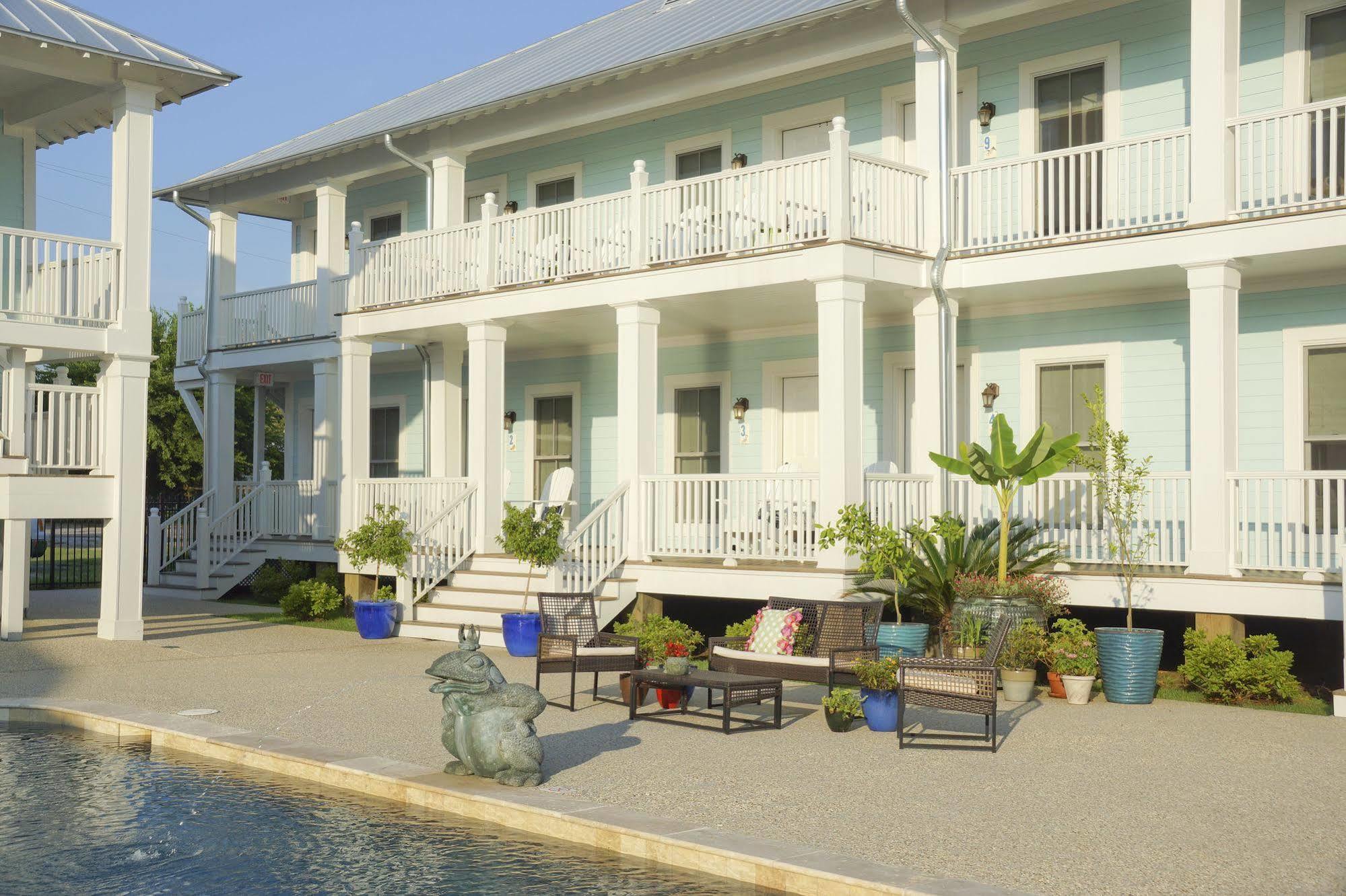 Bay Town Inn Bay St. Louis Bagian luar foto